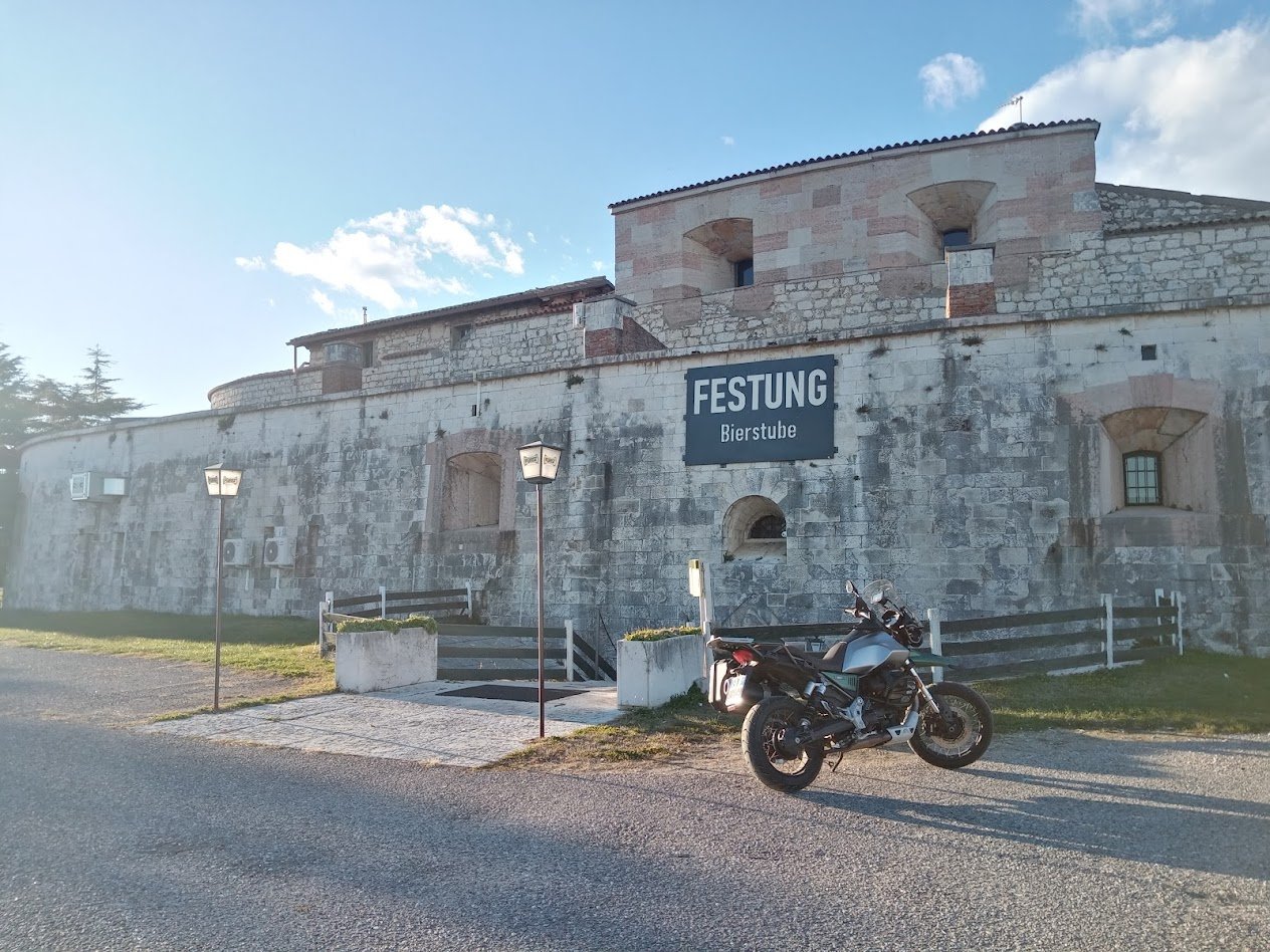 “Trilogie der Kaiserfestungen”  – In Sella alla Storia